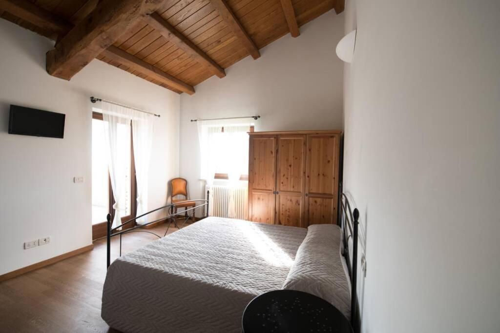 La Casa Vacanza Con Vista Panoramica Sui Vigneti Rotella Ngoại thất bức ảnh